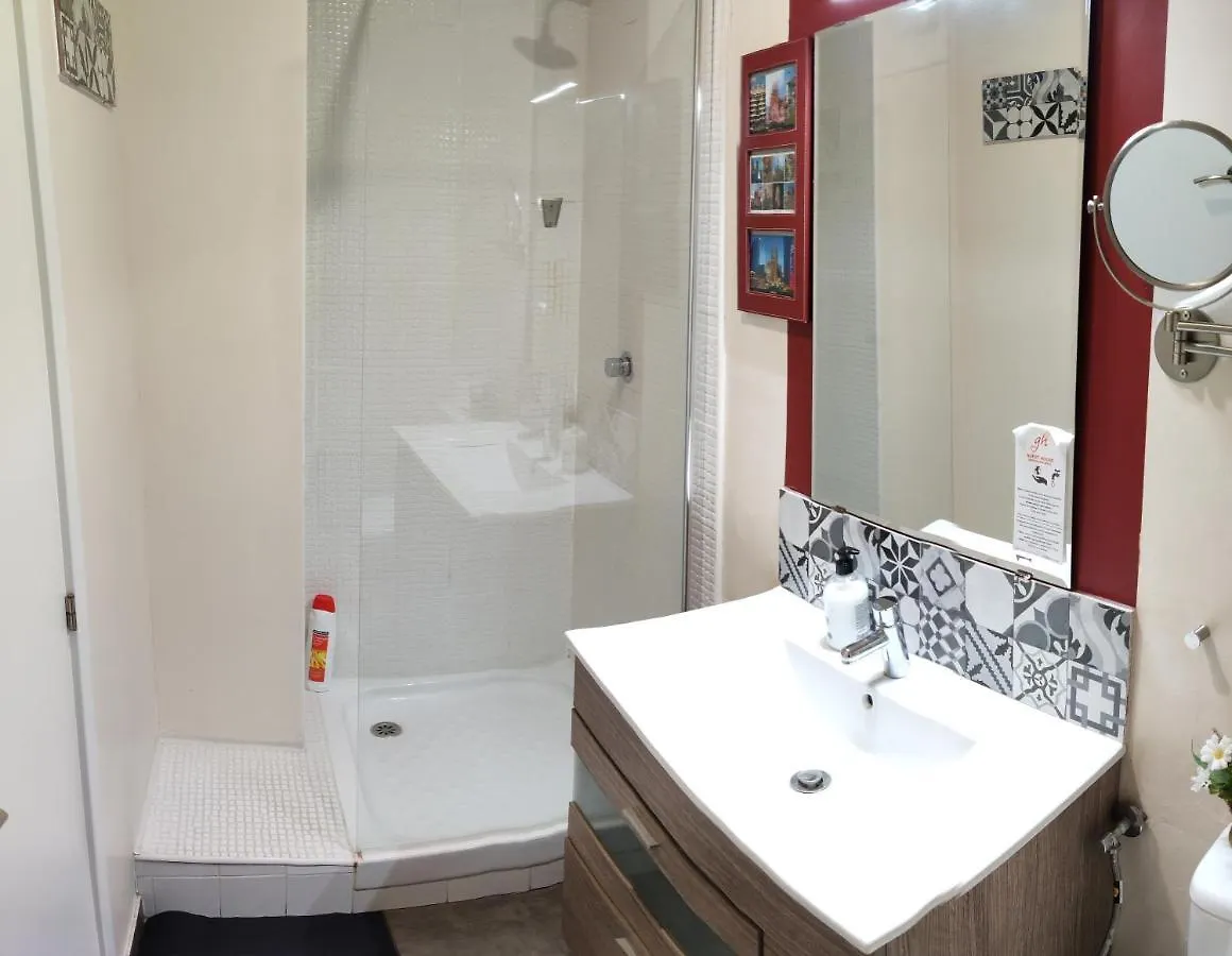 Hostel Guest House Barcelona Bruc